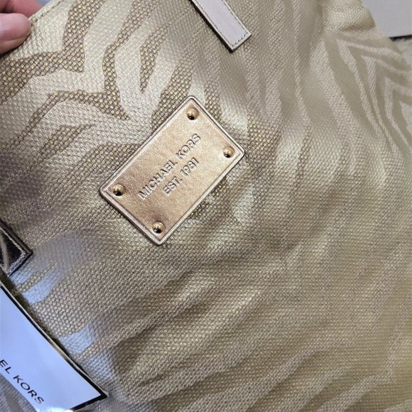 ***SOLD***Michael Kors Metallic Gold Tote Bag NWT - Picture 6 of 8